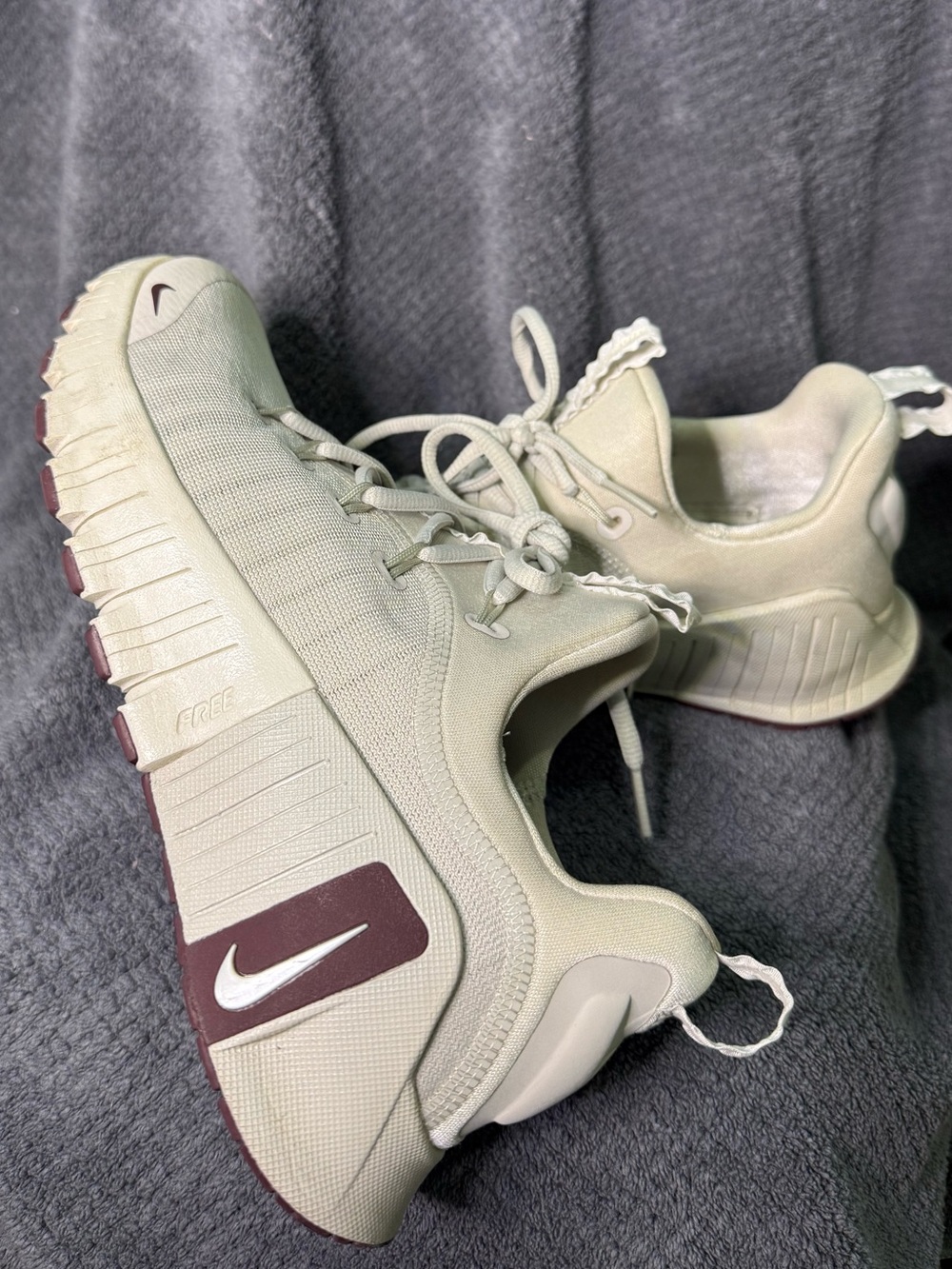 Nike Kids Sneakers in Light Olive with Maroon Accents